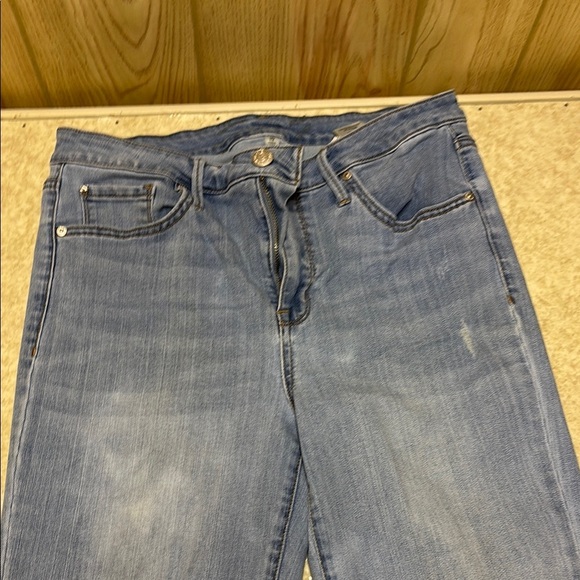 Denim - Seven7 Cropped Classic Blue Denim Jeans